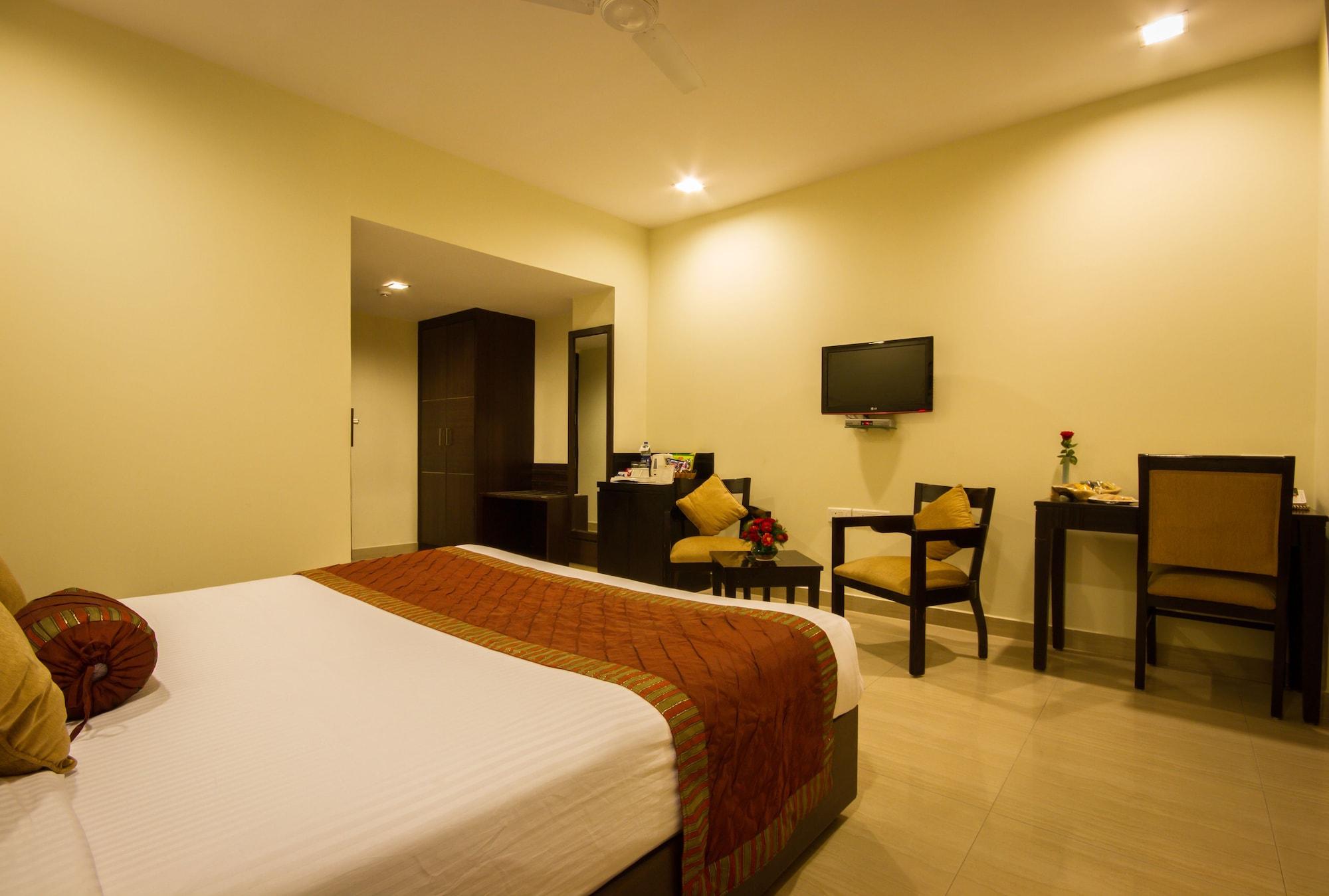 Classic Diplomat Hotel 3*
