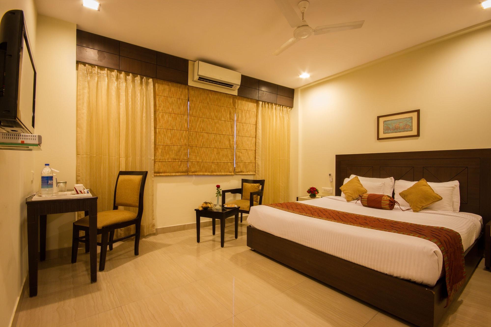 Classic Diplomat Hotel 3*