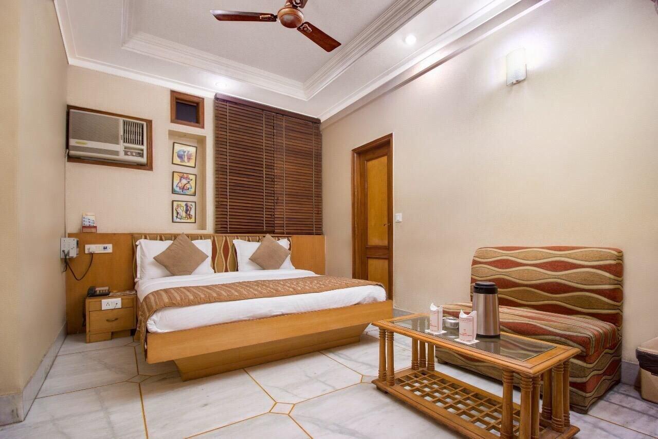 Hotel Singh International 3*