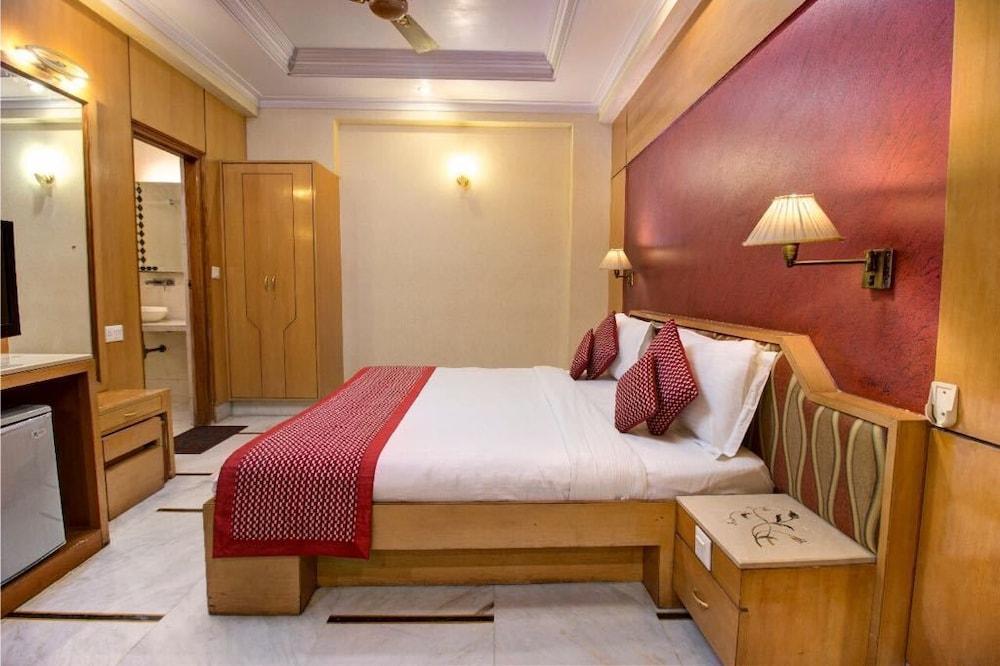 Hotel Singh International