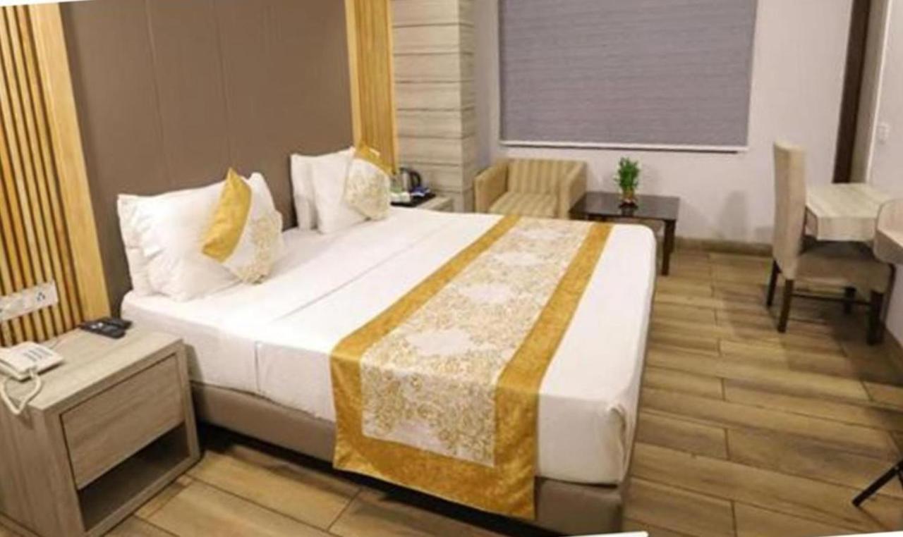 Fabhotel Prime Anchorage 3*