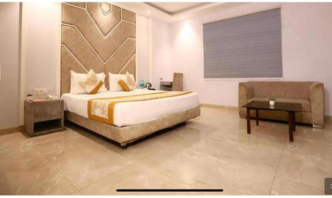 Fabhotel Prime Anchorage New Delhi