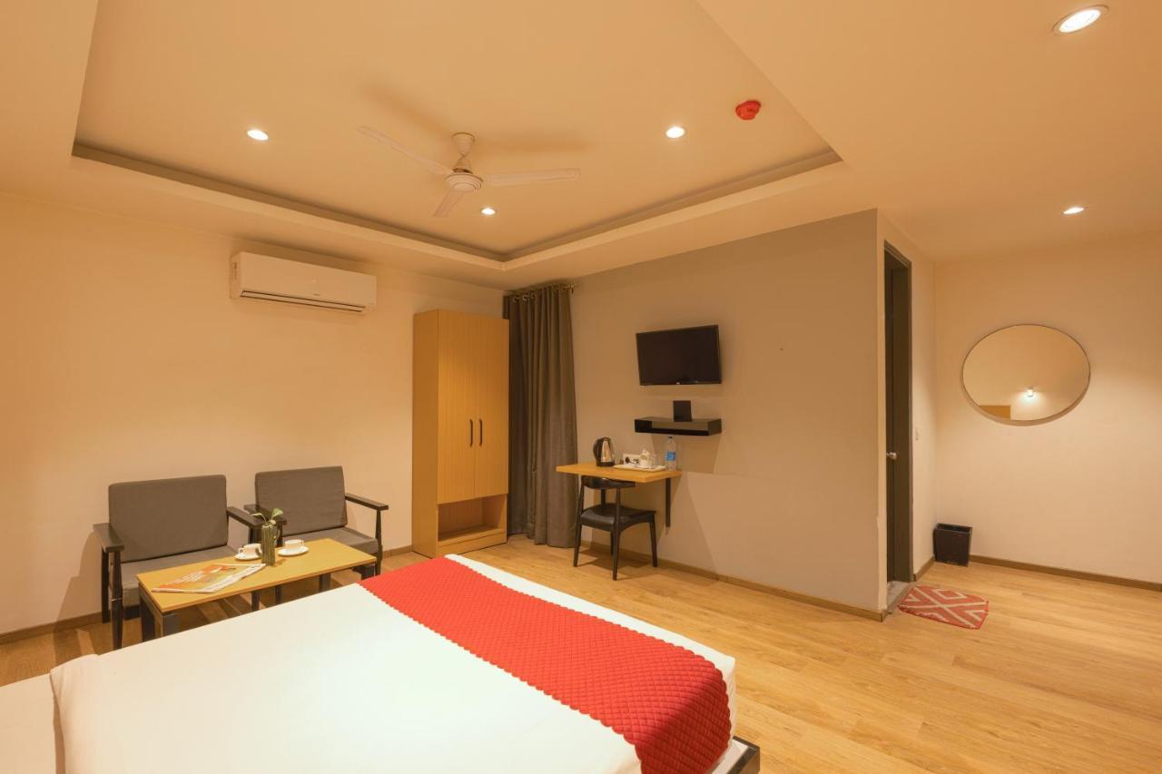 Hotel The Grand Tashree At Delhi Airport