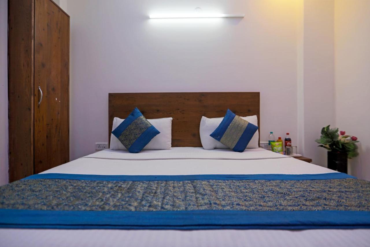 Hotel Airport Mars Plaza 3*