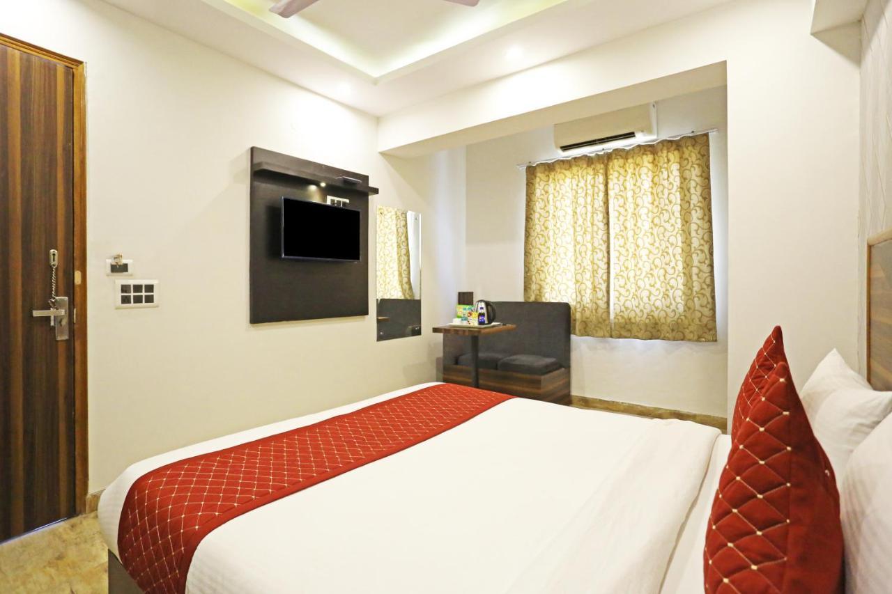 Hotel La Casa Delhi Airport 4*