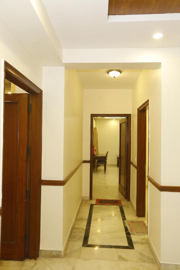 Badal's Nest I Near Aiims I Near Safadarganj I South Delhi I Couple Friendly I Homestay *
