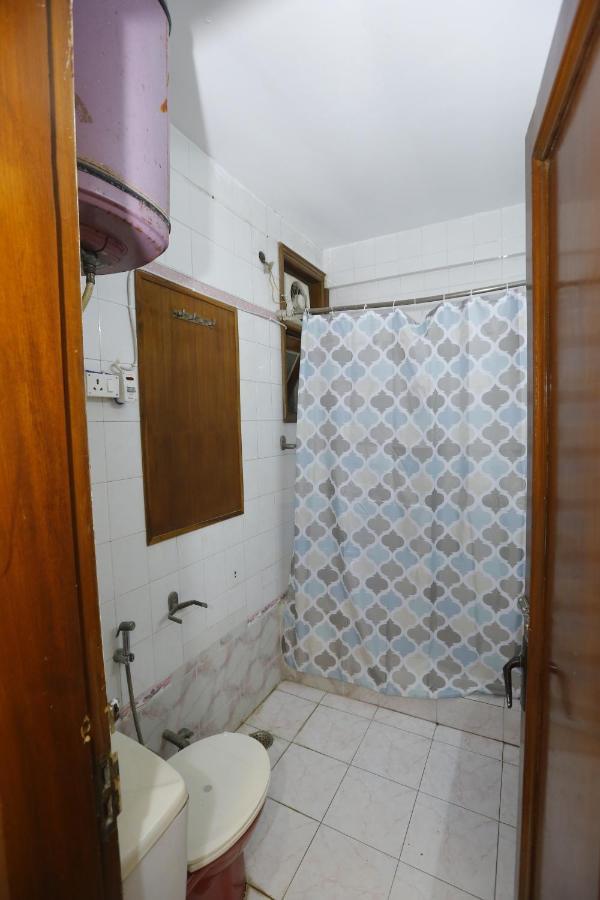 Badal's Nest I Near Aiims I Near Safadarganj I South Delhi I Couple Friendly I Homestay *