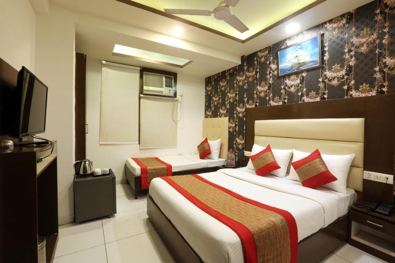 Bed & Breakfast Travel Deluxe At Delhi Airport New Delhi