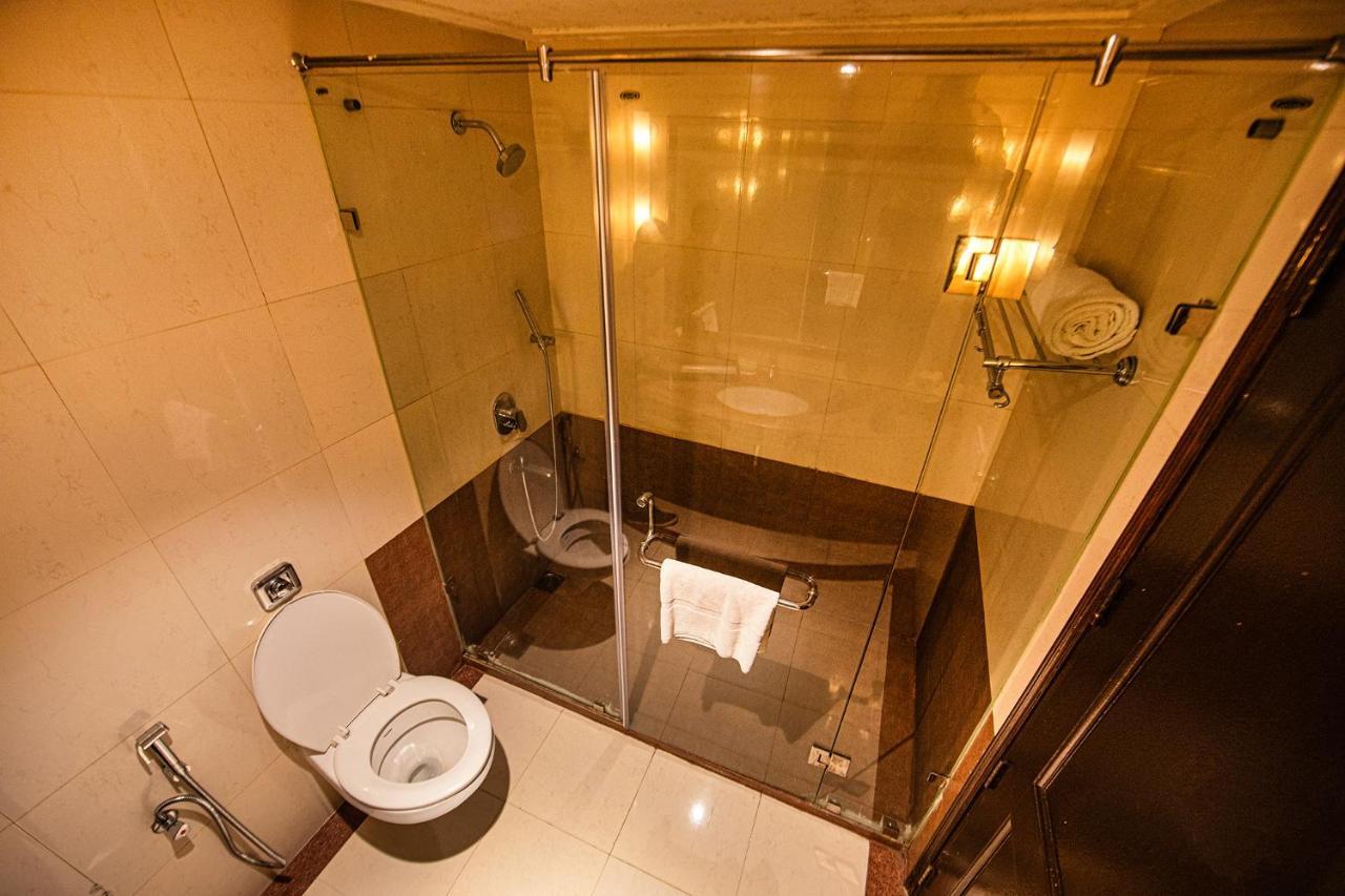 Hotel Fabhotel Prime Luxera Gurgaon