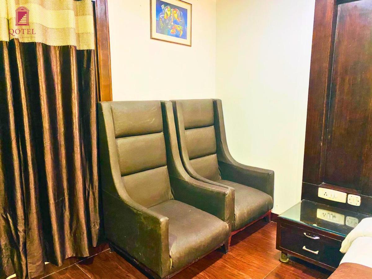 Qotel Pitampura Couple Friendly