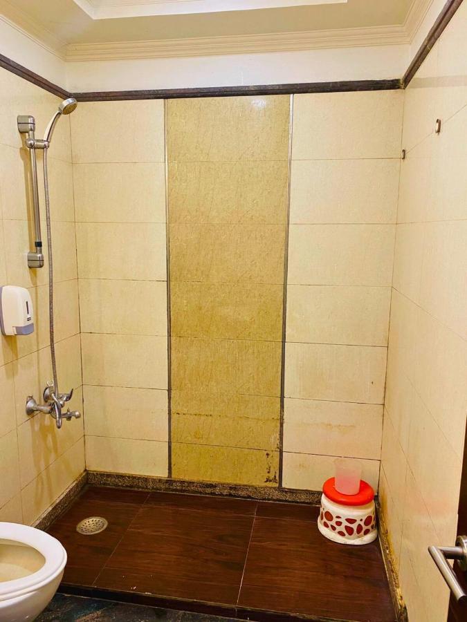 Qotel Pitampura Couple Friendly Hotel Delhi (National Capital Territory of India)