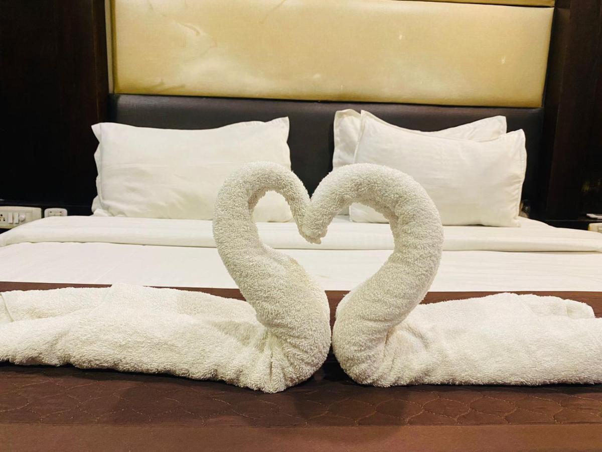 Qotel Pitampura Couple Friendly 3*