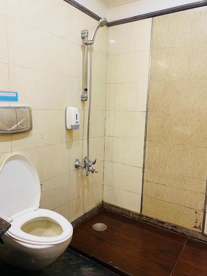 Qotel Pitampura Couple Friendly Hotel 3*