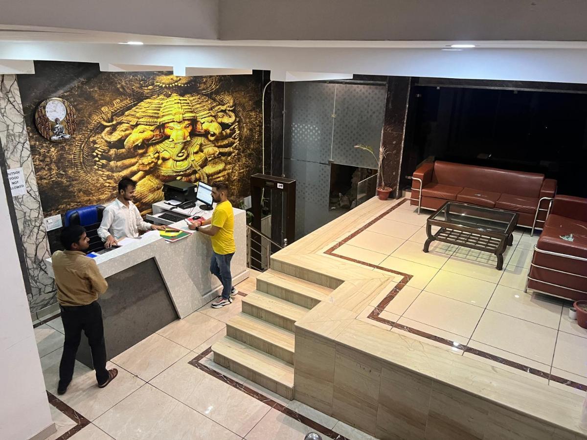 Grand Tela Near Igi Airport Delhi Hotel