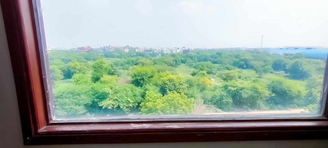 Hotel The Lisa Homes In Dwarka Sector-7 3*