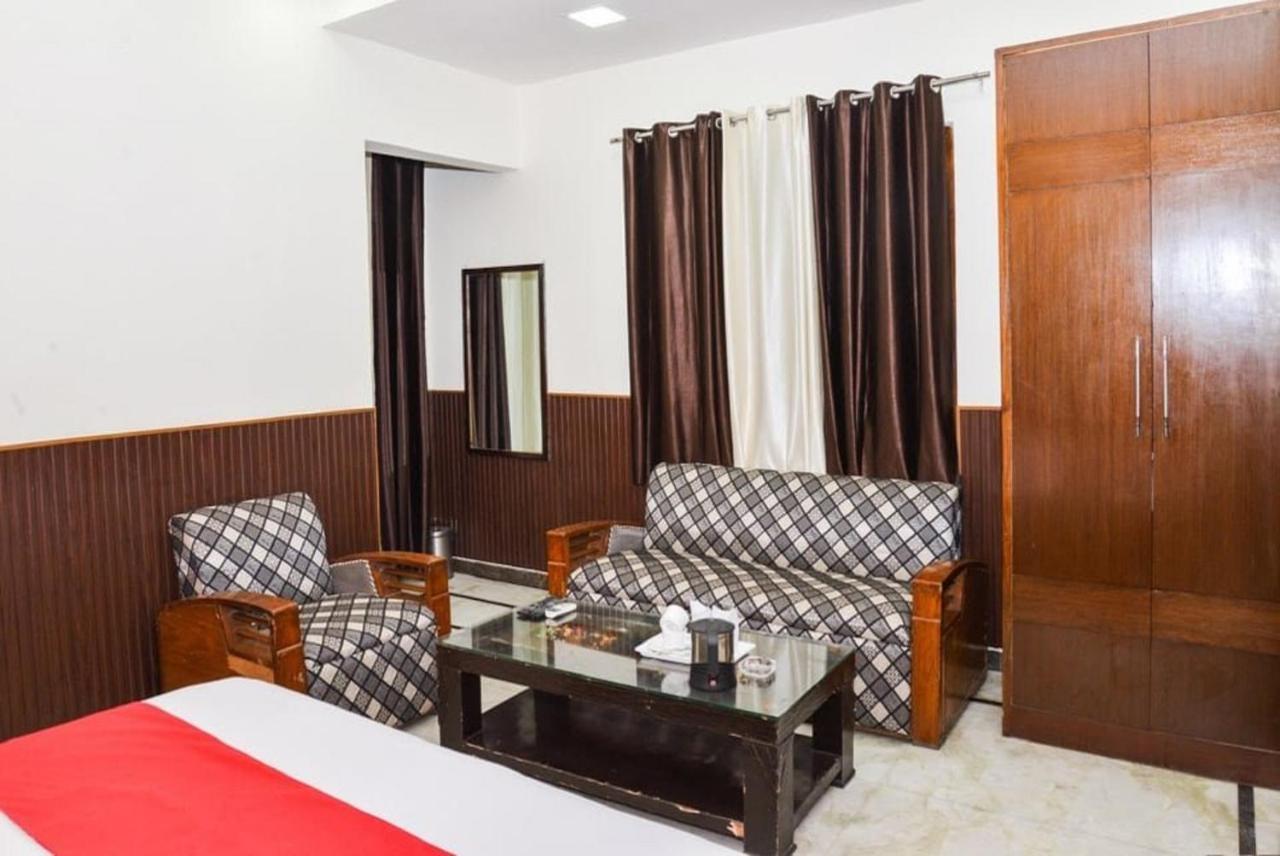 Del Fox Hotel, Delhi Airport New Delhi