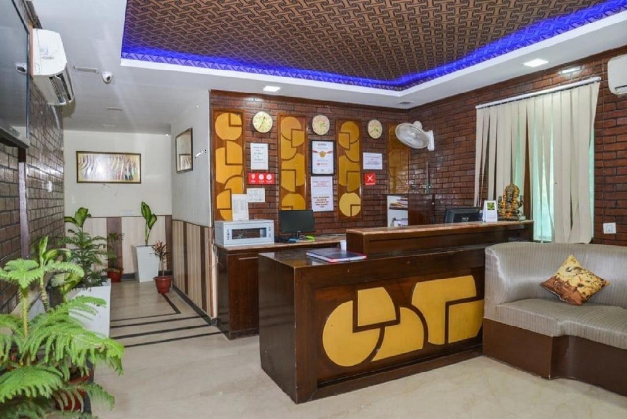 Del Fox Hotel, Delhi Airport 3*