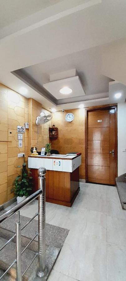 Hotel Star Light Near Delhi Airport Nova Deli