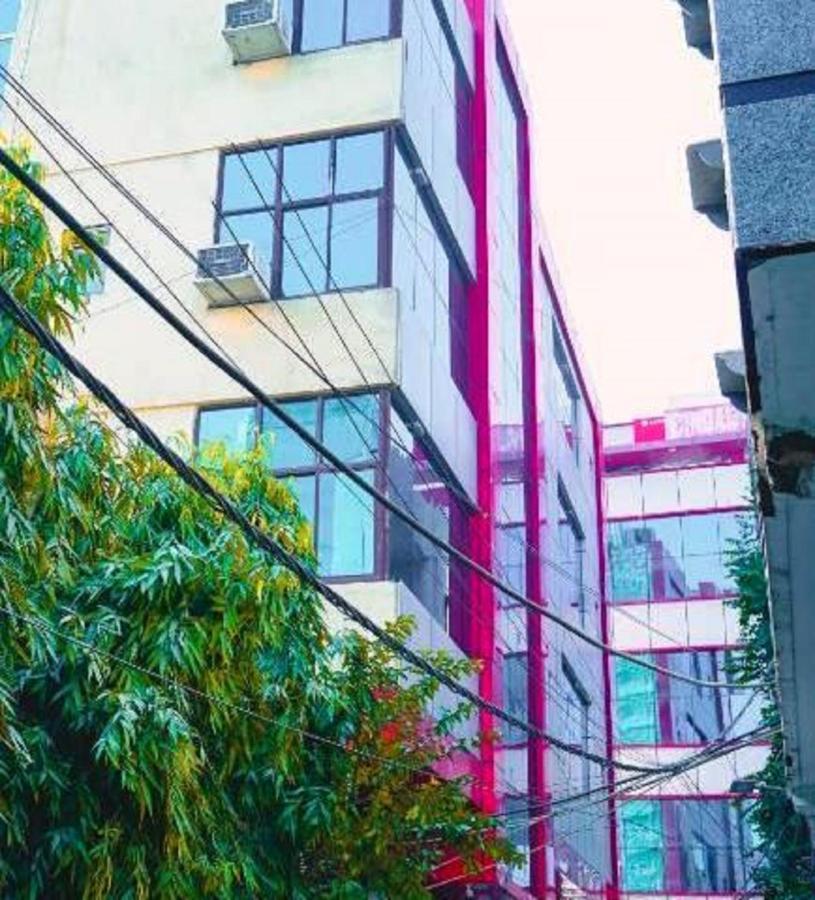 Hotel Del Fox Hotel, Delhi Airport