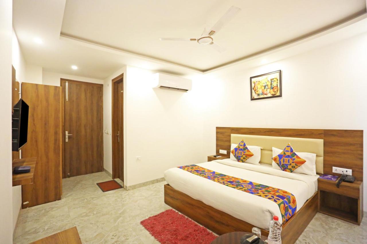 De Clark Residency Delhi Airport Hotel