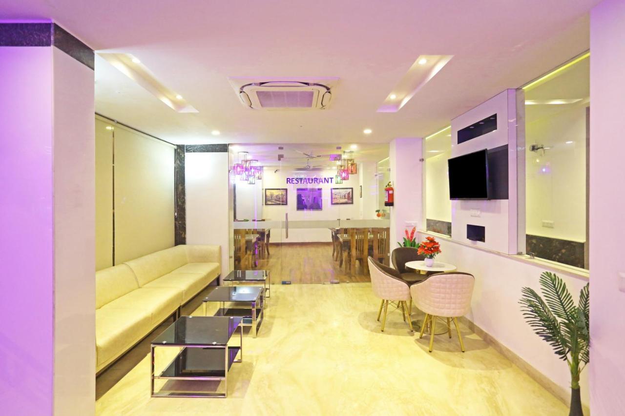 Hotel De Clark Residency Delhi Airport 4*