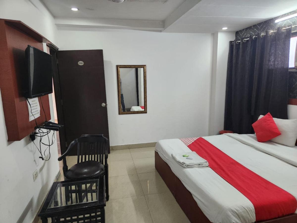 Airport Asian Blue Luxury 4*