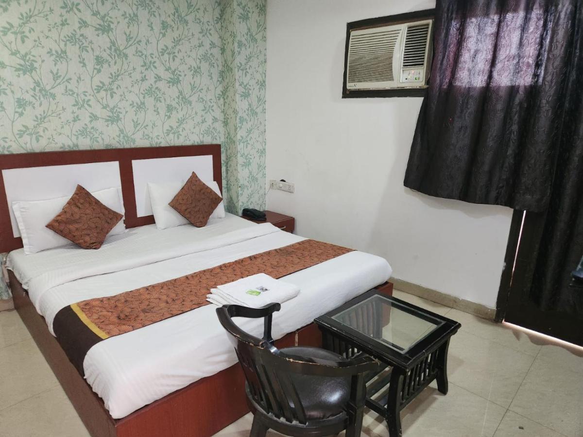 Airport Asian Blue Luxury Hotel 4*