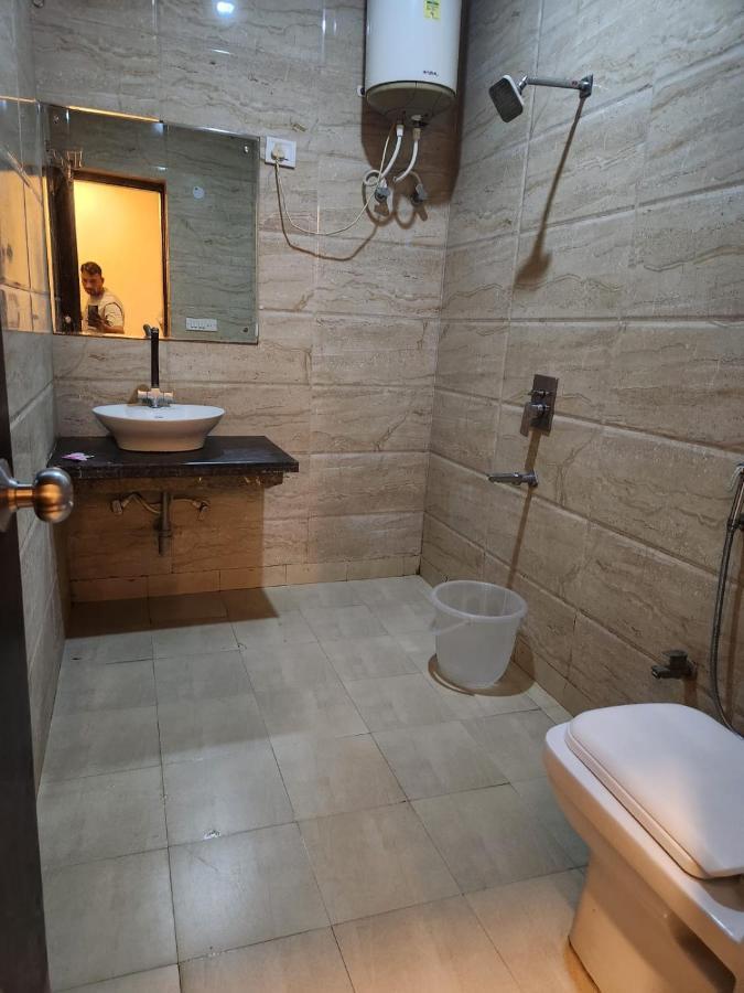 Airport Asian Blue Luxury Hotel 4*
