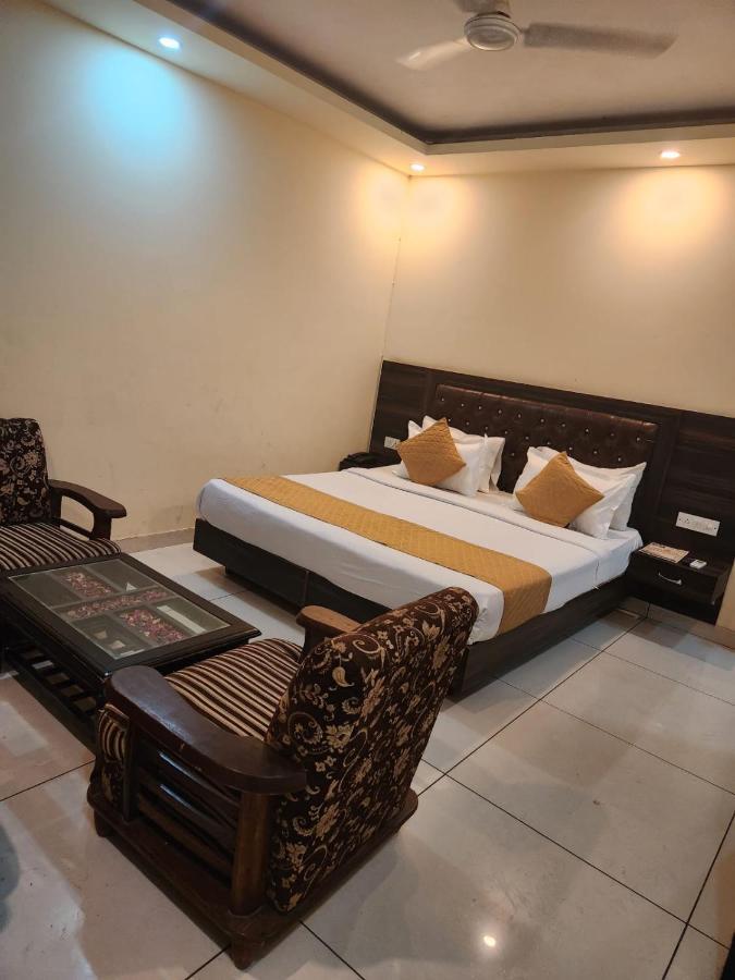 Airport Asian Blue Luxury 4* New Delhi