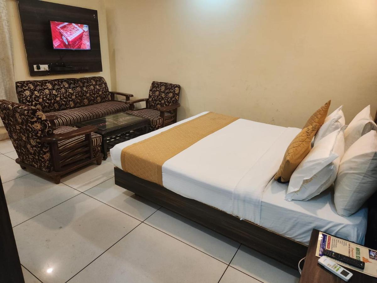 Airport Asian Blue Luxury 4* New Delhi