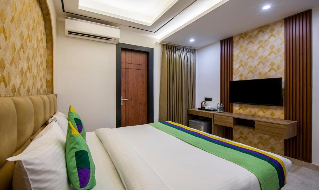 Treebo The Armani Near Igi Airport Hotel 3*