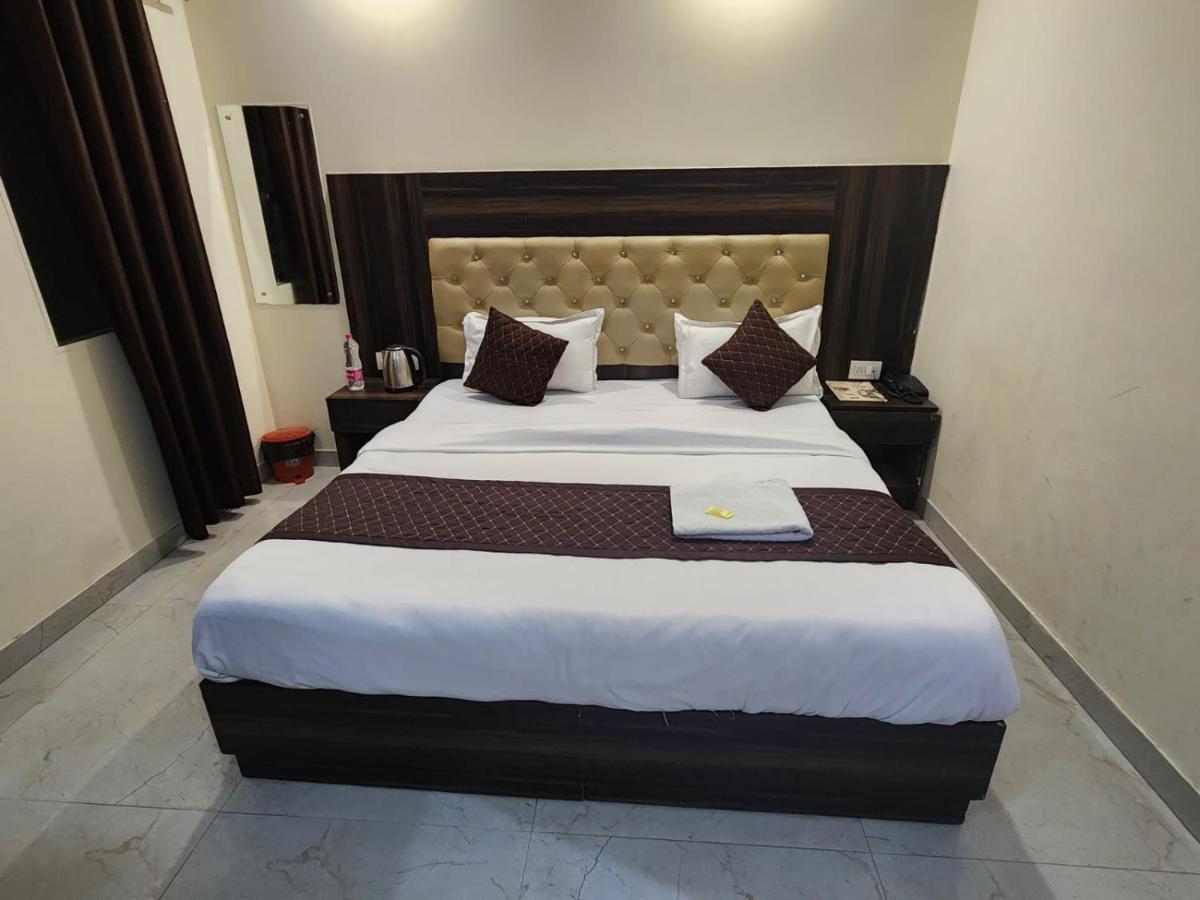 Hotel Ambe By Ambience Delhi Igi Airport 3*