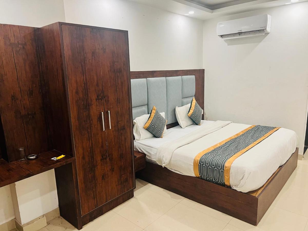 Ambience Suites Near Igi Airport T3 Hotel Nova Deli
