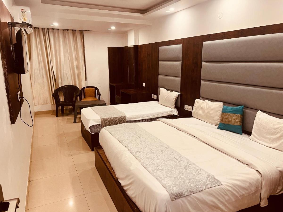 Hotel Ambience Suites Near Igi Airport T3 Nova Deli