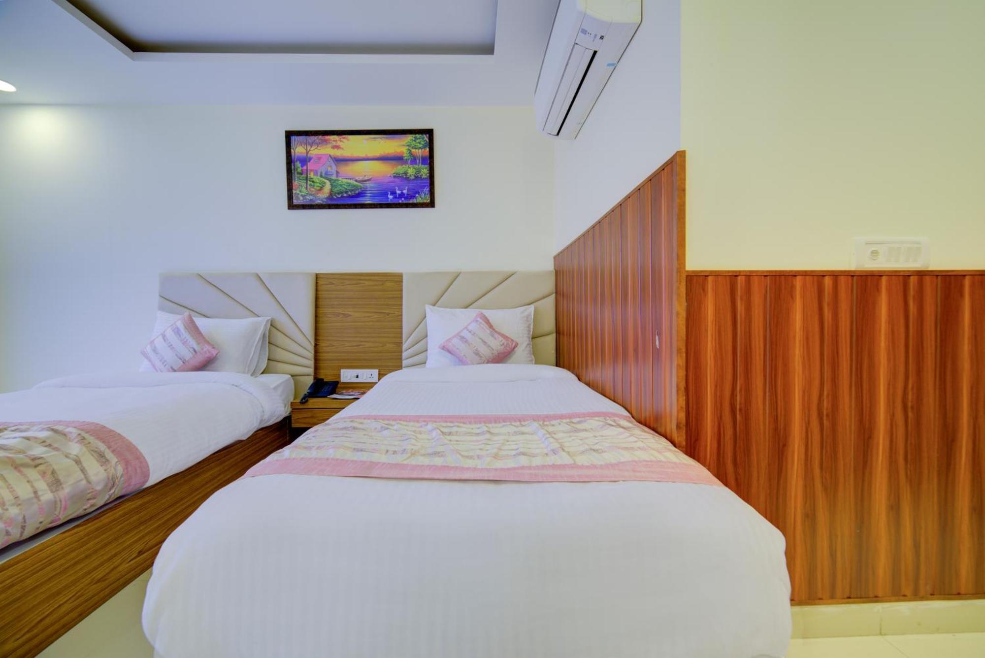 Hotel Grand By D'capitol Near Delhi Airport New Delhi