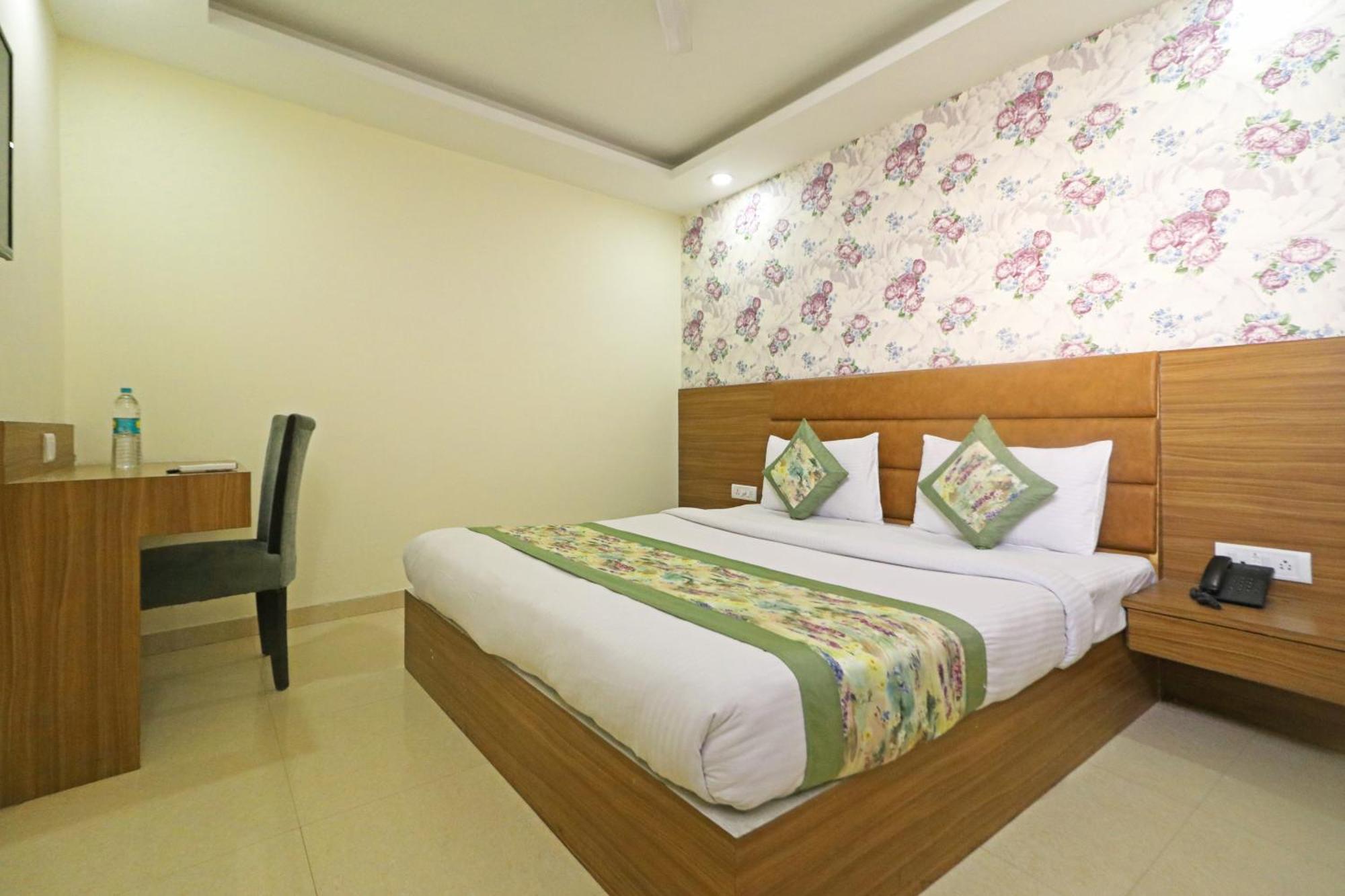 Grand By D'capitol Near Delhi Airport New Delhi