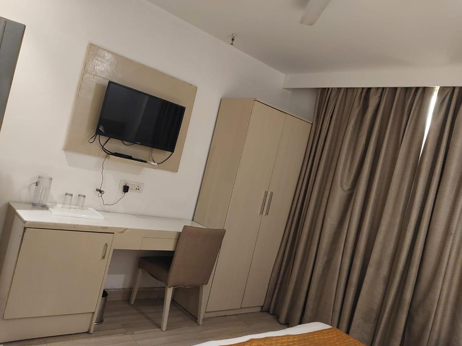 Hotel East Inn - Patel Nagar 3* New Delhi