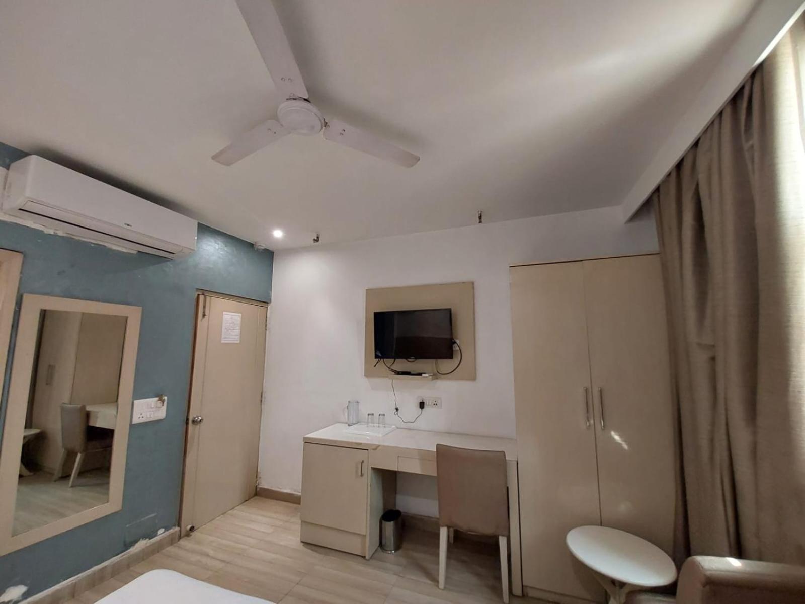 Hotel East Inn - Patel Nagar 3* New Delhi