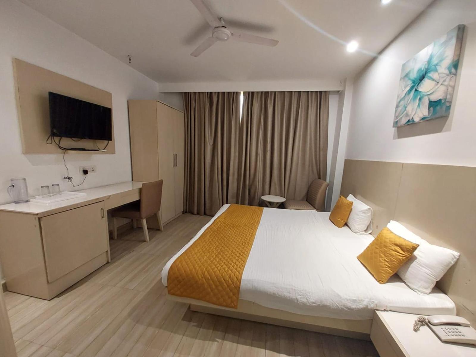 Hotel Hotel East Inn - Patel Nagar 3*
