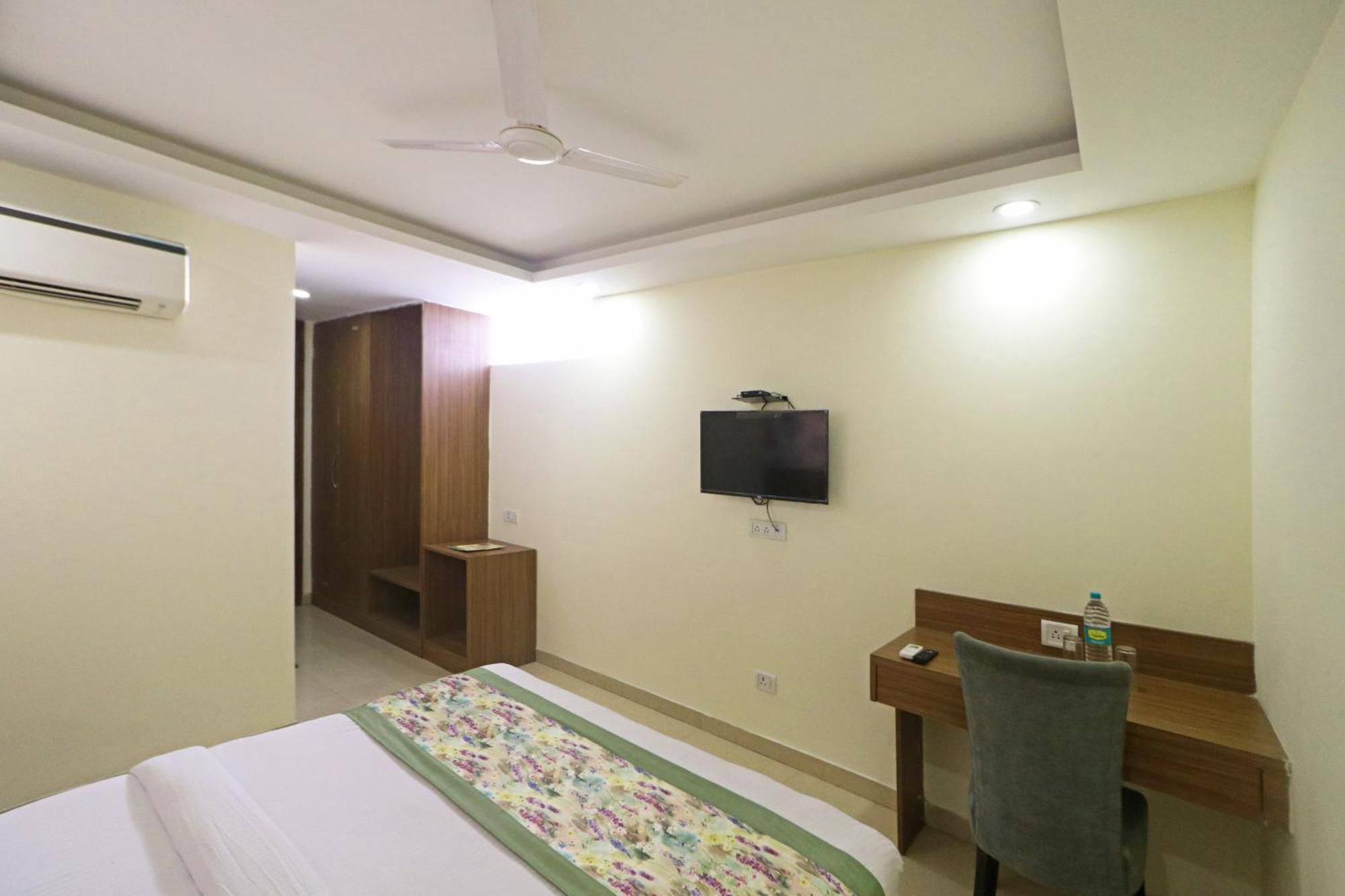 Grand By D'capitol Near Delhi Airport New Delhi