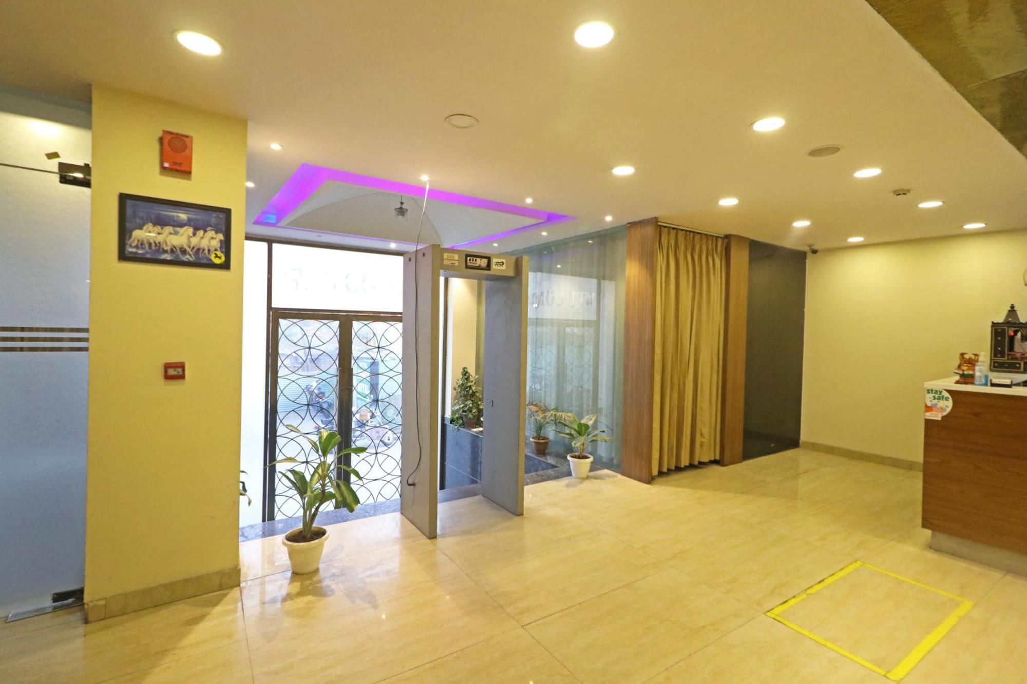 Grand By D'capitol Near Delhi Airport Hotel New Delhi