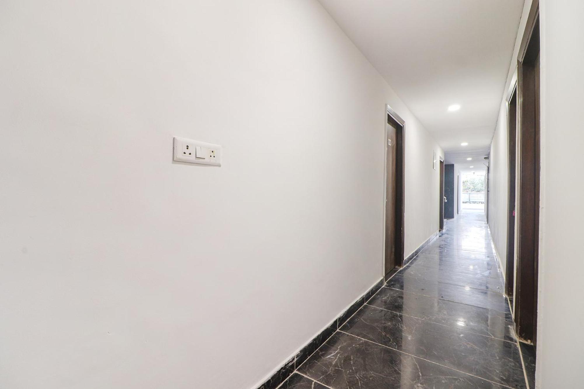 Fabexpress Roadway 3* New Delhi