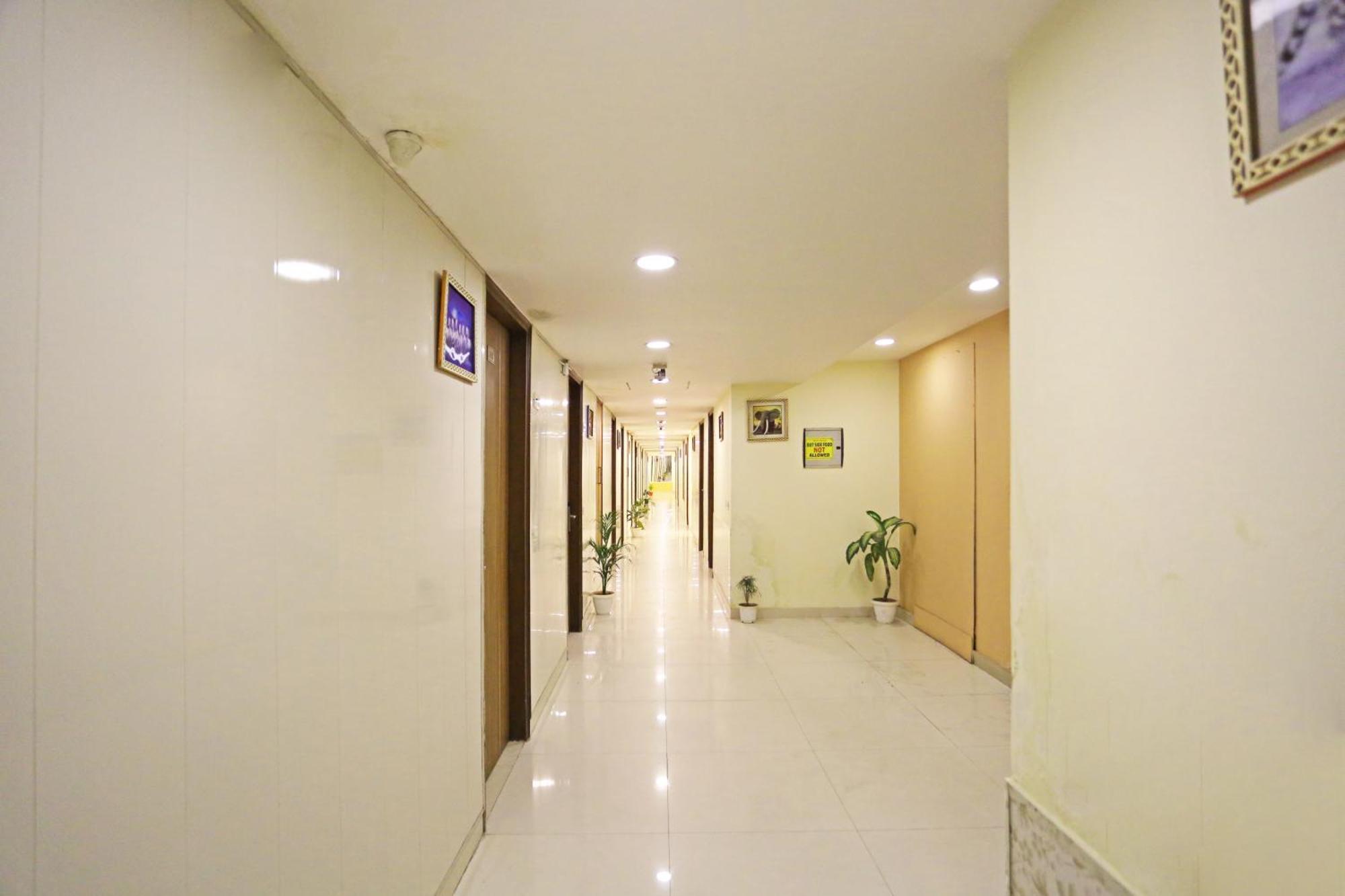 D'capitol - Delhi Airport Hotel 4*