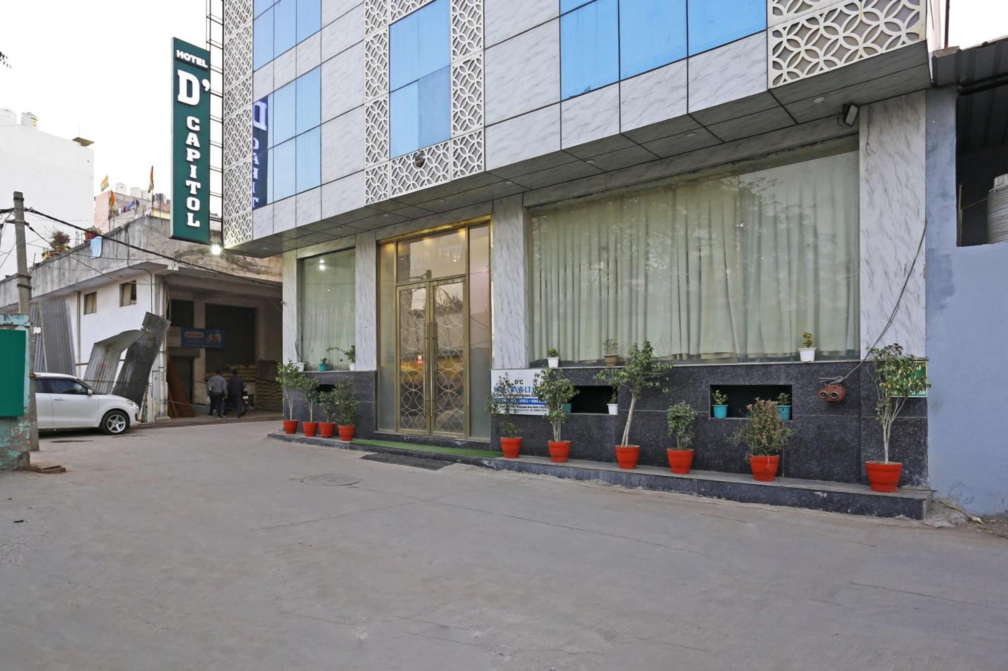 Hotel D'capitol - Delhi Airport 4*