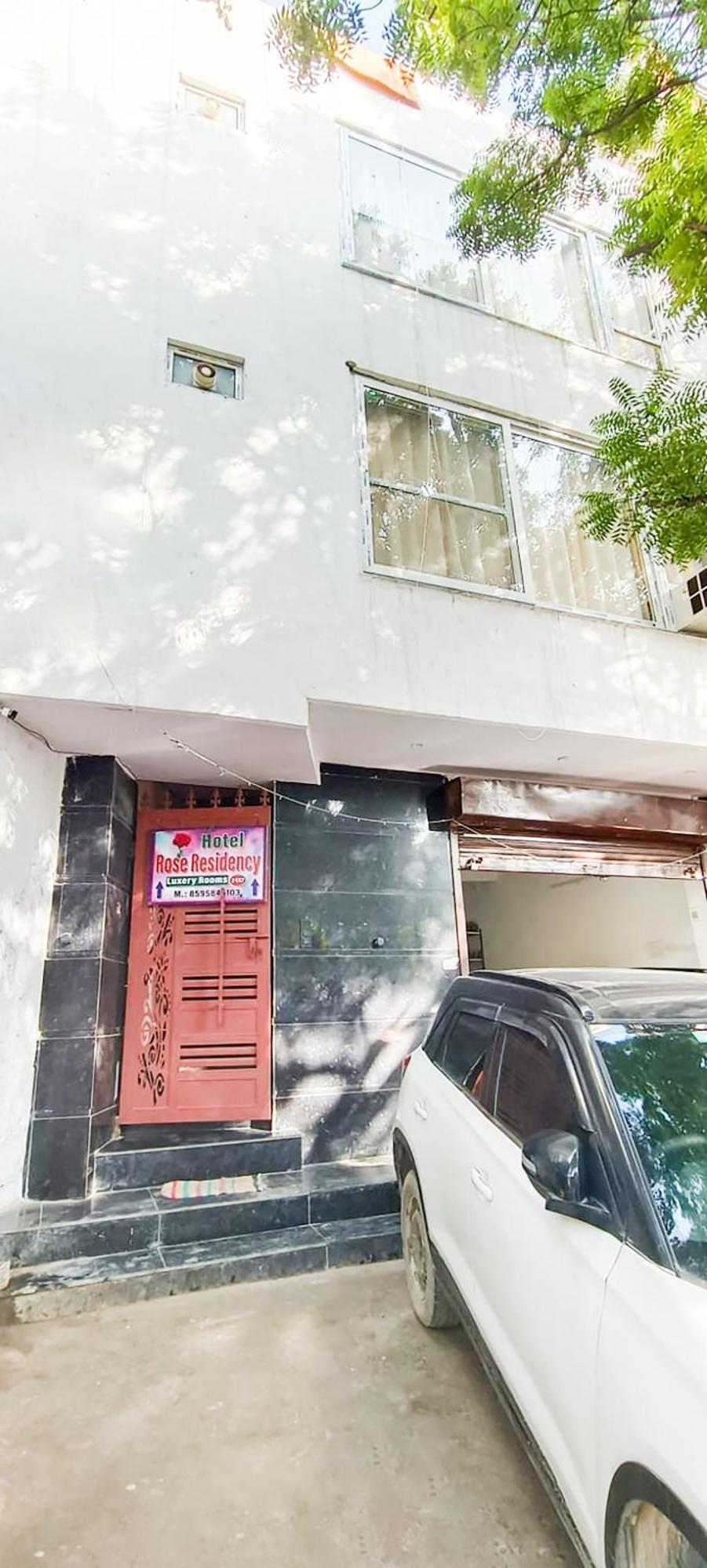 Hospedagem domiciliar Roomshala 139 Rose - Dwarka *