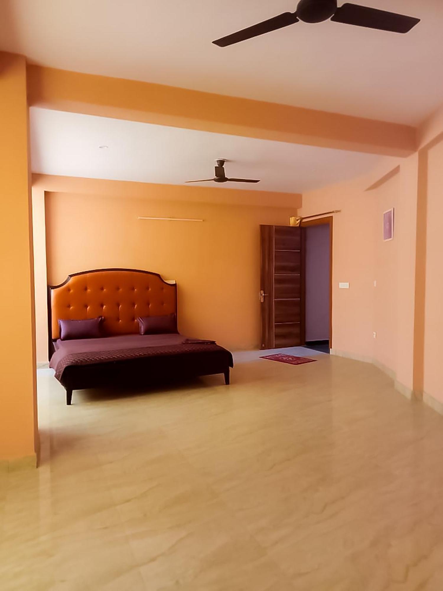Roomshala 139 Rose - Dwarka Hospedagem domiciliar *