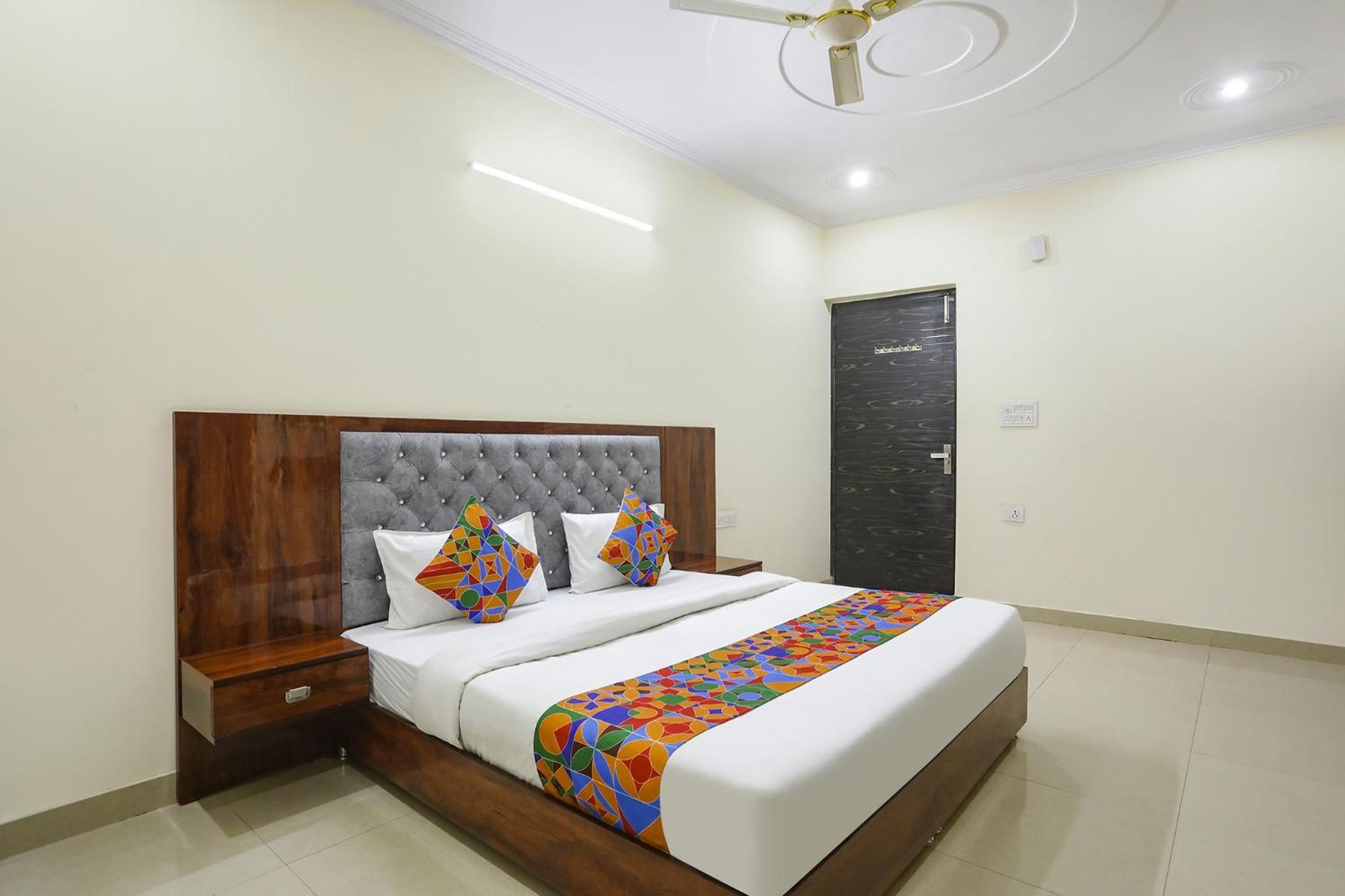 Fabexpress Asp Royal Residency Inn- Janakpuri