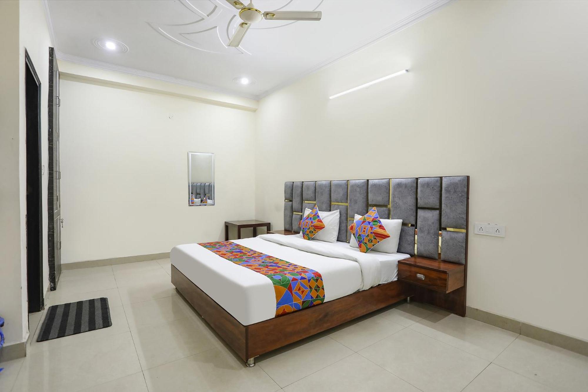 Fabexpress Asp Royal Residency Inn- Janakpuri