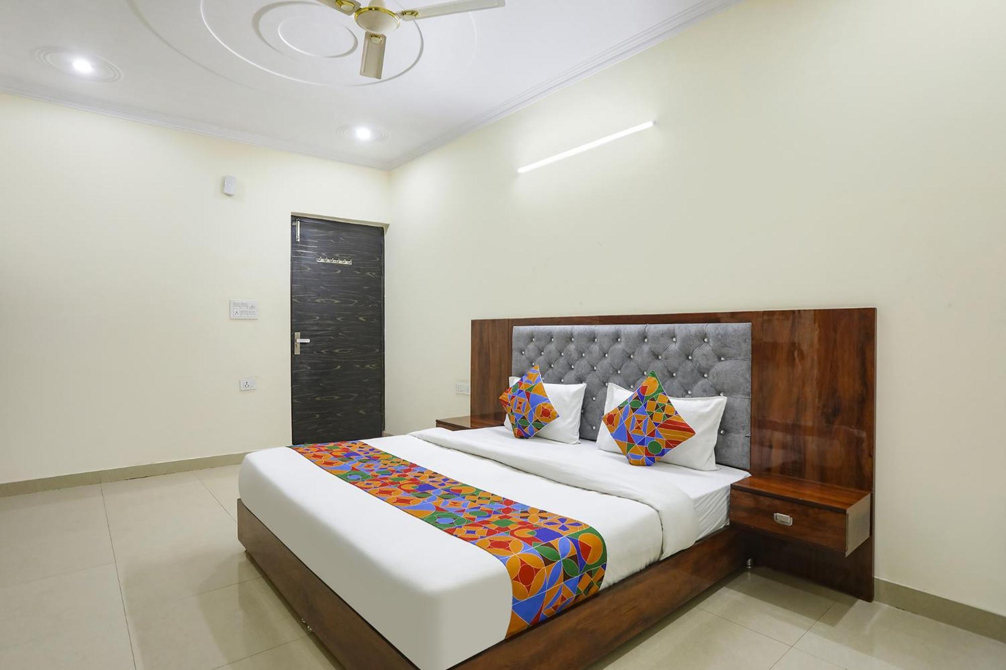 Hotel Fabexpress Asp Royal Residency Inn- Janakpuri 3*