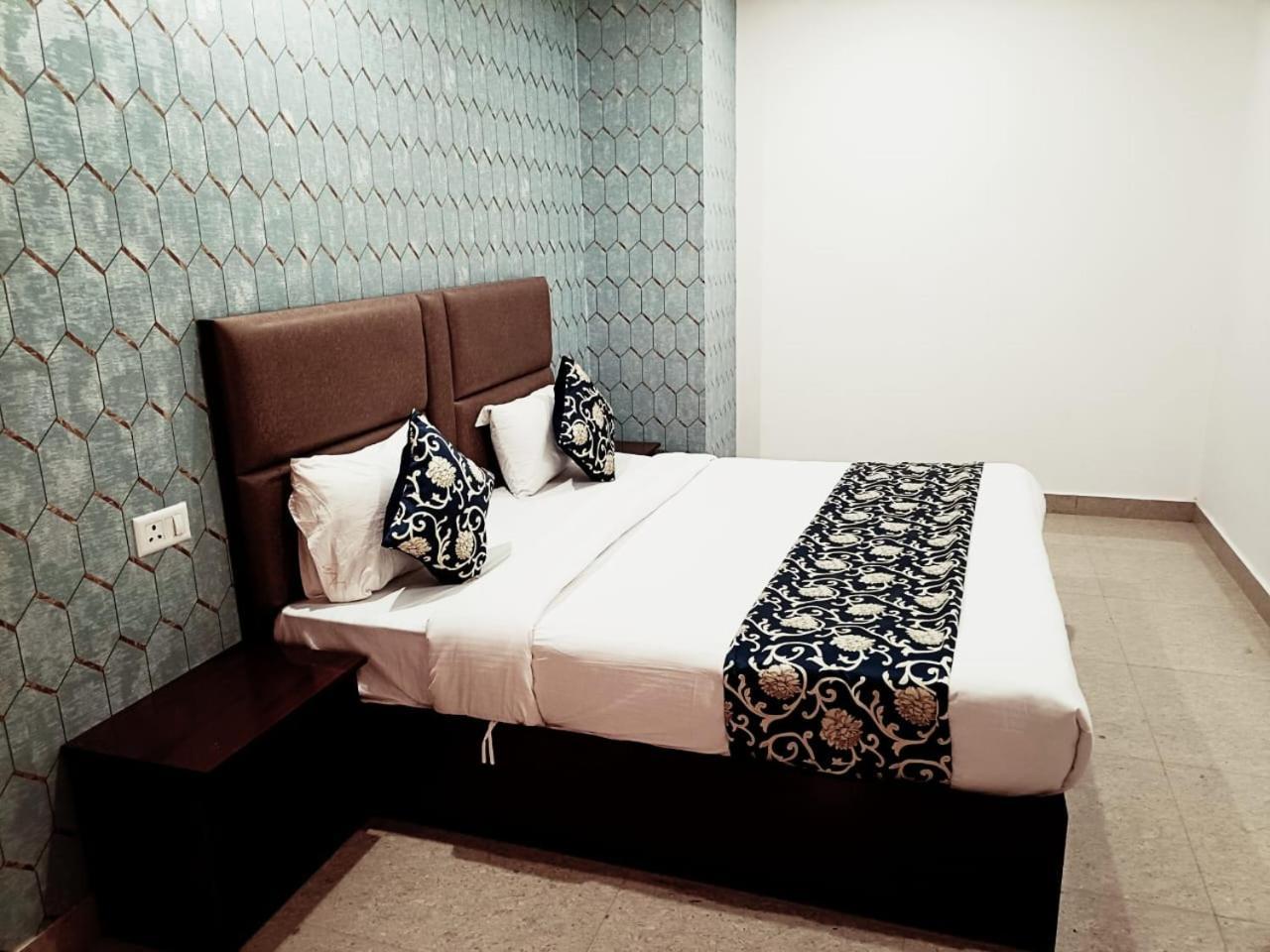 Ambience Suites Near Igi Airport T3 Hotel Nova Deli